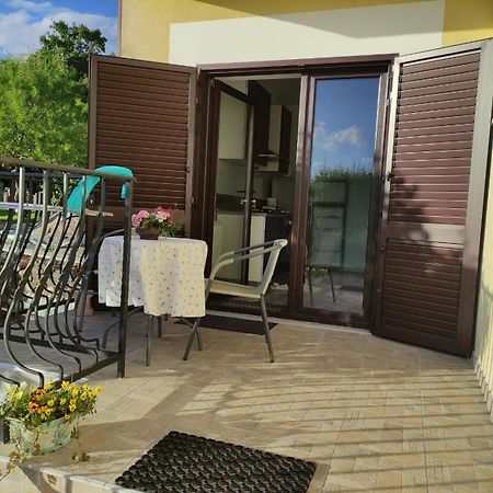 Apartmani Melia Marcelji Ngoại thất bức ảnh