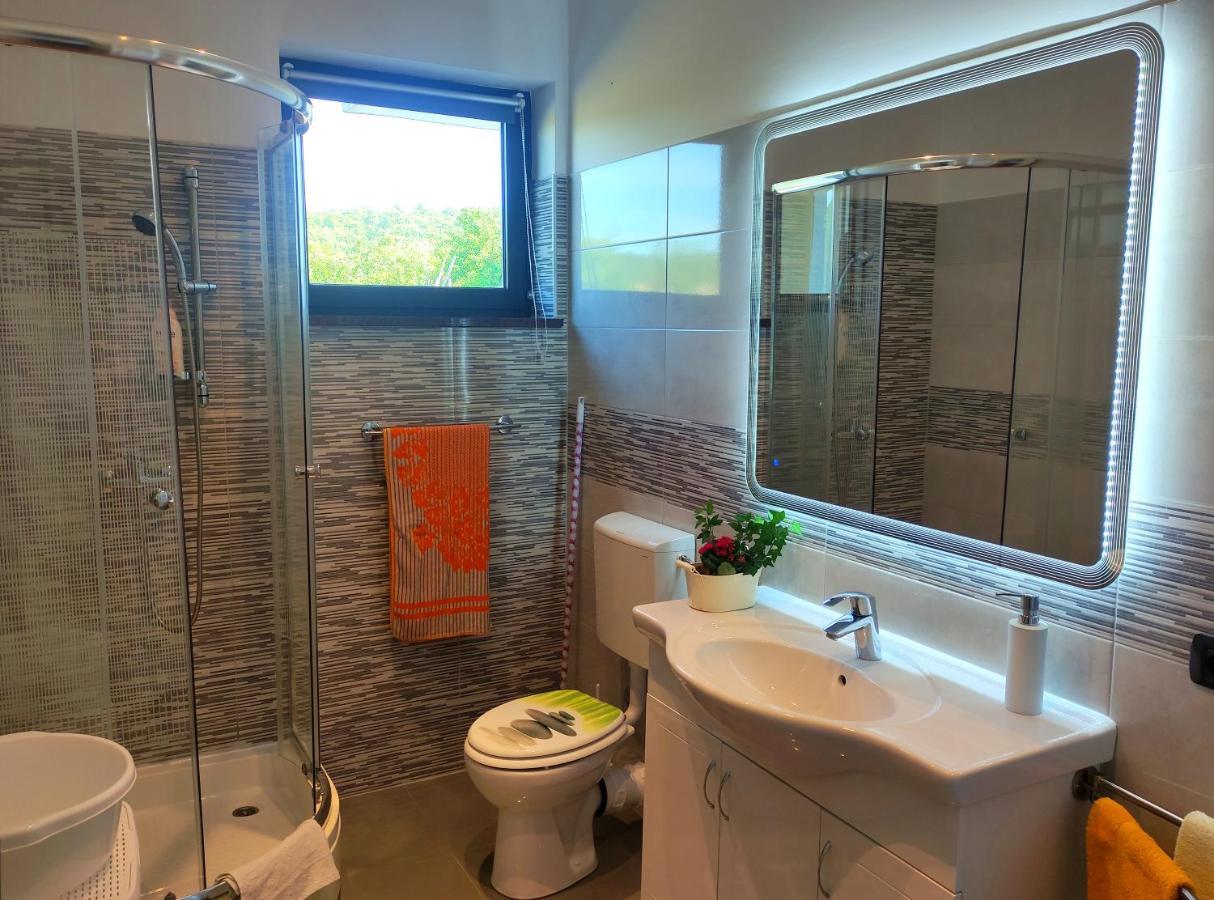 Apartmani Melia Marcelji Ngoại thất bức ảnh