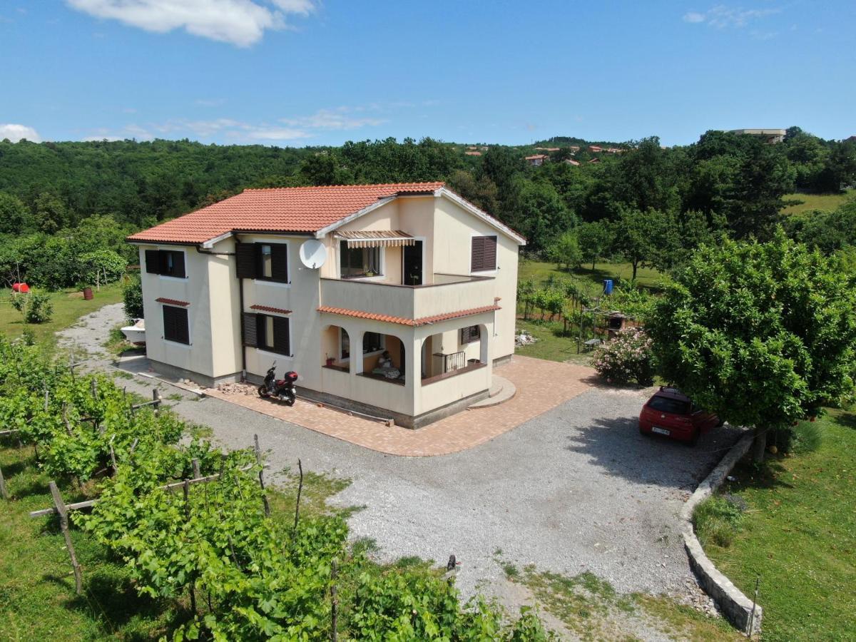 Apartmani Melia Marcelji Ngoại thất bức ảnh
